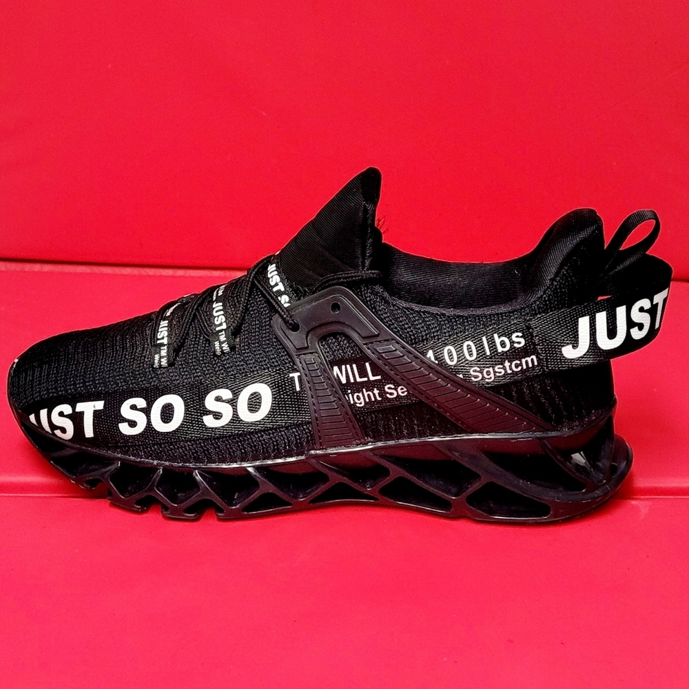 Just So So Black Blade Fashion Sneakers size EU 41/Men's 8 /Women's 9.5